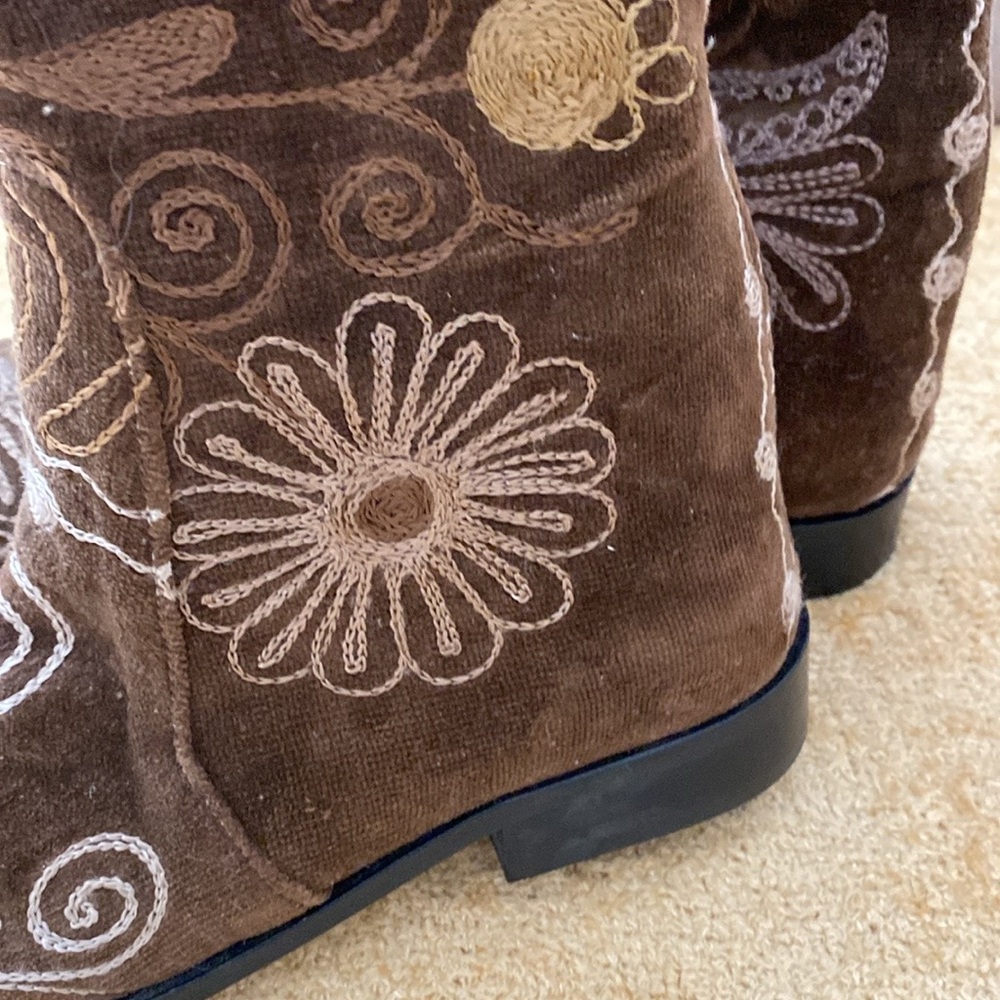 Embroidered Brown Suede Knee-High Boots - Women - Picture 10 of 16